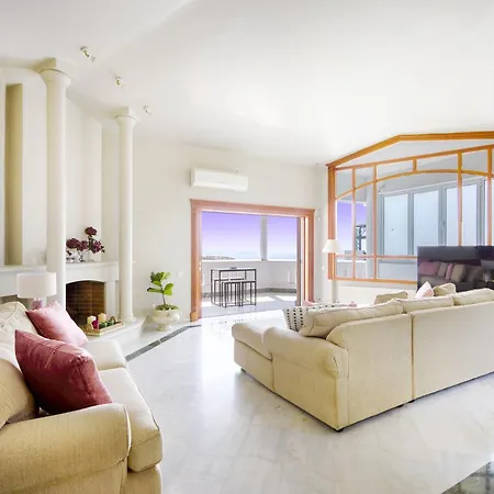 Panorama Sea View Apartment